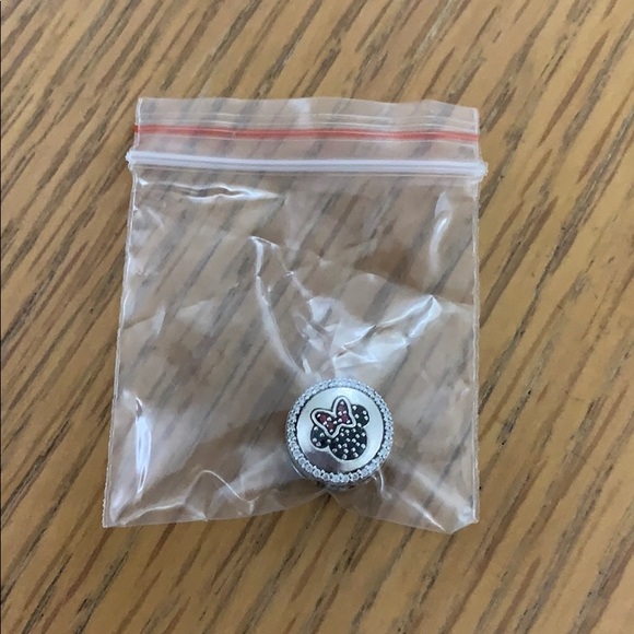 Pandora Mickey and Minnie Icon Charm - Picture 8 of 8